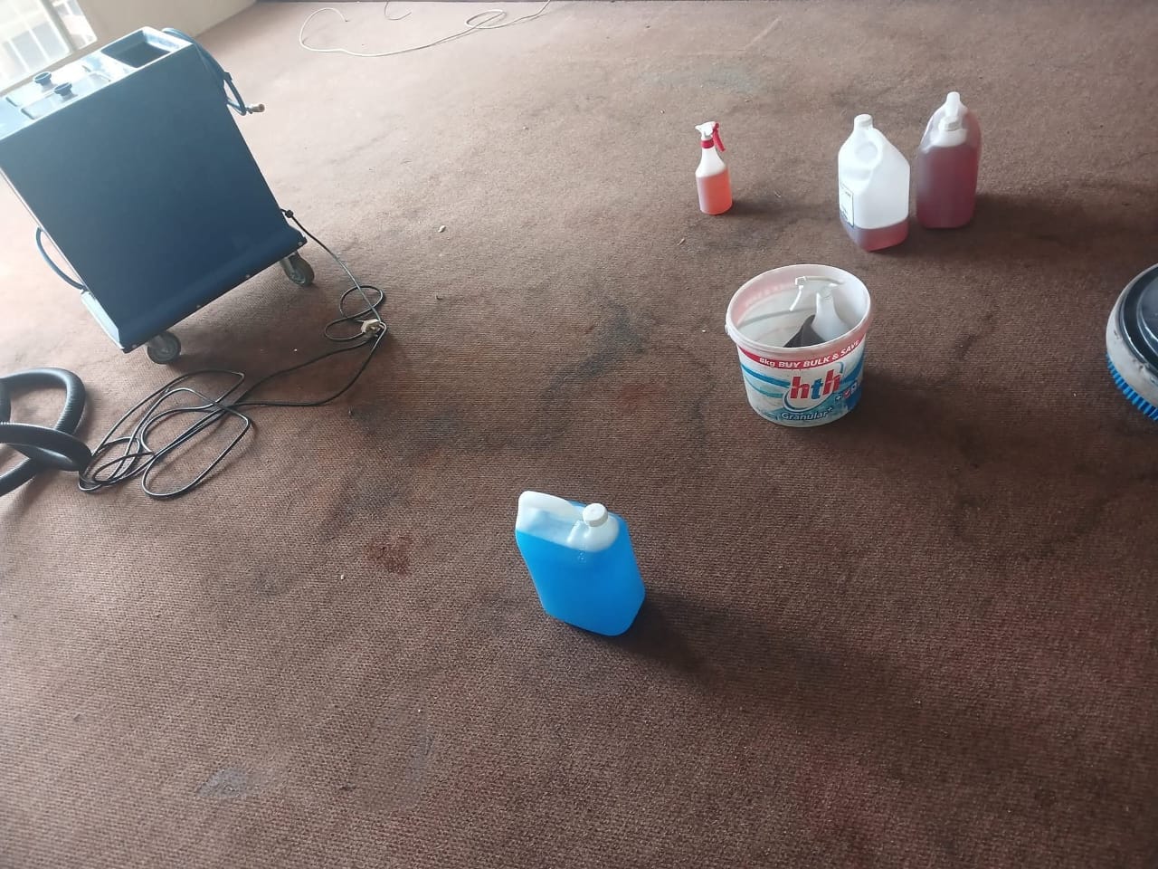 Cleaning products set up to treat carpet stains
